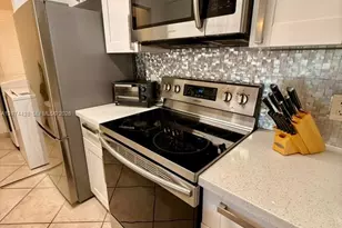 19701 E Country Club Dr, Aventura, FL 33180 - Photo 10