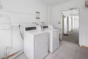 5420 Hollywood Blvd, Hollywood, FL 33021 - Photo 16