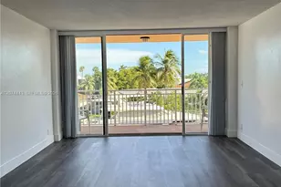 2450 NE 135th St, North Miami, FL 33181 - Photo 2