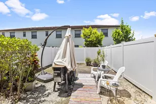 11438 W 34th Ct, Hialeah, FL 33018 - Photo 18