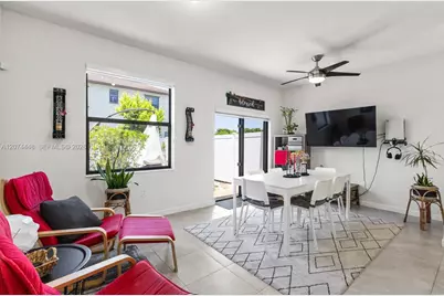 11438 W 34th Ct #11438, Hialeah, FL 33018 - Photo 8