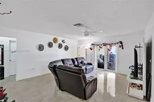 2 NE 160th St, Miami, FL 33162 - Photo 32