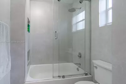 5561 SW 13th St, Plantation, FL 33317 - Photo 14
