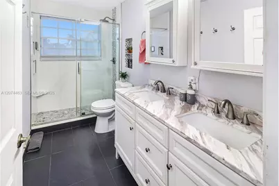 1108 NW 180th Ave, Pembroke Pines, FL 33029 - Photo 28