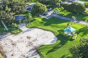 1108 NW 180th Ave, Pembroke Pines, FL 33029 - Photo 54