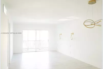 220 SW 9th Ave #306, Hallandale Beach, FL 33009 - Photo 2