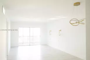 220 SW 9th Ave, Hallandale Beach, FL 33009 - Photo 2