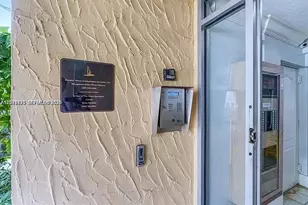 2000 NE 135th St, North Miami, FL 33181 - Photo 2