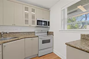 17255 SW 95th Ave, Palmetto Bay, FL 33157 - Photo 10