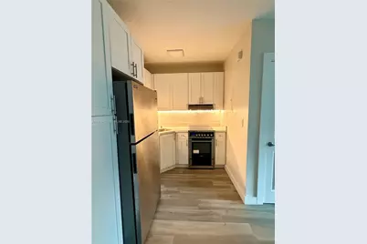 7400 Harding Ave #20, Miami Beach, FL 33141 - Photo 1