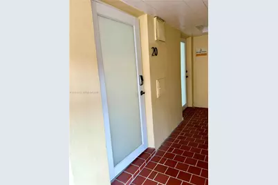 7400 Harding Ave #20, Miami Beach, FL 33141 - Photo 18