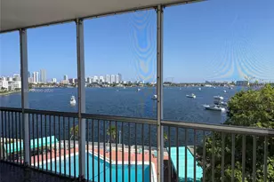 2910 Point E Dr, Aventura, FL 33160 - Photo 16