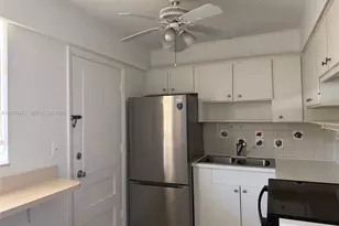 2910 Point E Dr, Aventura, FL 33160 - Photo 4