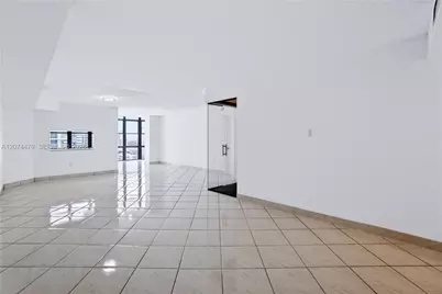 6423 Collins Ave #1702, Miami Beach, FL 33141 - Photo 6