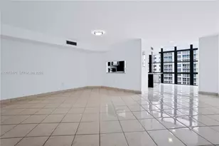 6423 Collins Ave, Miami Beach, FL 33141 - Photo 14