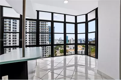 6423 Collins Ave #1702, Miami Beach, FL 33141 - Photo 26