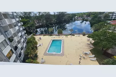 1300 NE Miami Gardens Dr #609E, Miami, FL 33179 - Photo 2