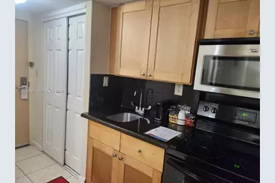 19201 Collins Ave #1028, Sunny Isles Beach, FL 33160 - Photo 6