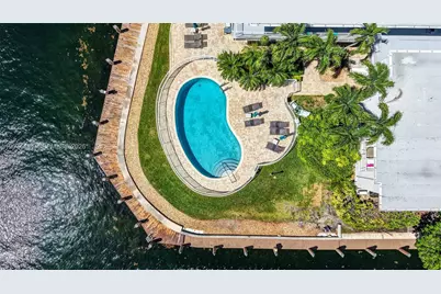1705 N Riverside Dr #2, Pompano Beach, FL 33062 - Photo 2