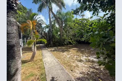 631 NE 60th St #A, Miami, FL 33137 - Photo 2
