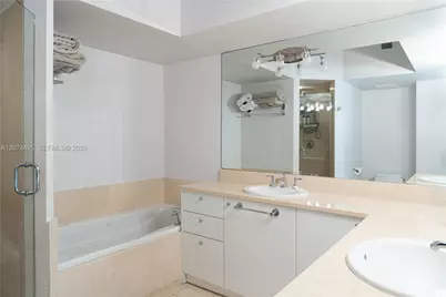 20000 E Country Club Dr #307, Aventura, FL 33180 - Photo 10