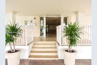 7545 E Treasure Dr #1A, North Bay Village, FL 33141 - Photo 4
