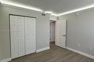 12400 NW 11th Ln, Miami, FL 33182 - Photo 18