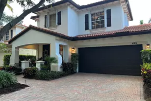 425 Pumpkin Dr, Palm Beach Gardens, FL 33410 - Photo 2