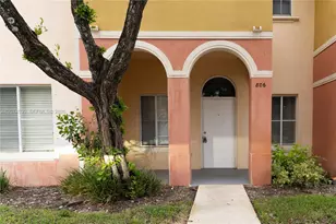 806 N Santa Catalina Cir, North Lauderdale, FL 33068 - Photo 1
