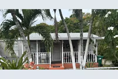 863 NW 113th St, Miami, FL 33168 - Photo 2