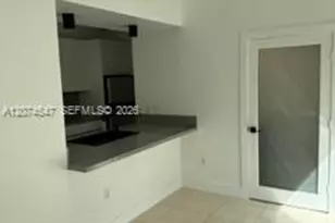 455 NE 25th St, Miami, FL 33137 - Photo 4