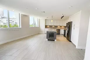 215 N New River Dr E, Fort Lauderdale, FL 33301 - Photo 2