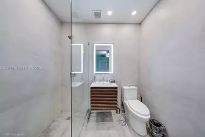 46 NE 43rd St, Miami, FL 33137 - Photo 14