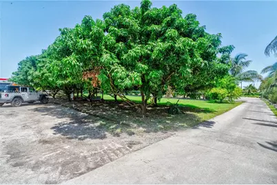 19651 SW 168th St, Miami, FL 33187 - Photo 22