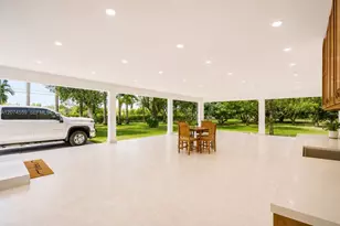 19651 SW 168th St, Miami, FL 33187 - Photo 4