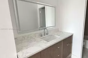 500 Bayview Dr, Sunny Isles Beach, FL 33160 - Photo 14