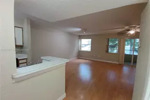 2871 N Oakland Forest Dr, Oakland Park, FL 33309 - Photo 2
