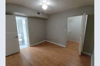 2871 N Oakland Forest Dr #210, Oakland Park, FL 33309 - Photo 14