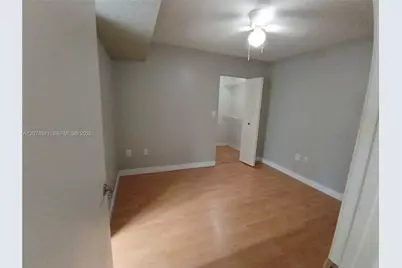 2871 N Oakland Forest Dr #210, Oakland Park, FL 33309 - Photo 12