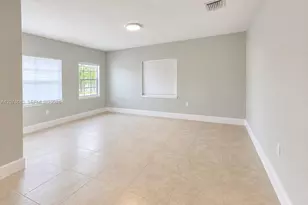2471 NW 18th Terrace, Miami, FL 33125 - Photo 6