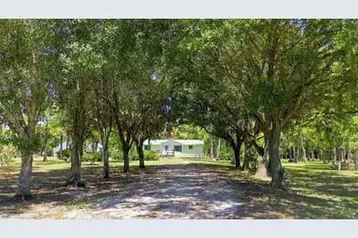 5108 N 206th Ter N, Loxahatchee, FL 33470 - Photo 4