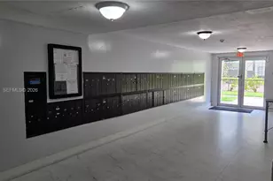 9320 Fontainebleau Blvd, Miami, FL 33172 - Photo 2