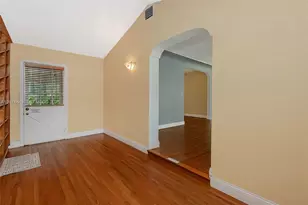989 Eastward Dr, Miami Springs, FL 33166 - Photo 14