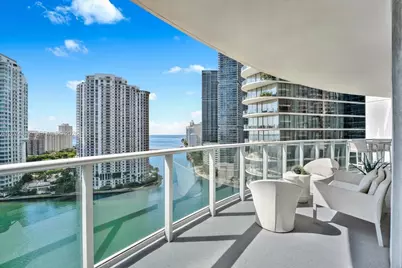 300 S Biscayne Blvd #T-1708, Miami, FL 33131 - Photo 6