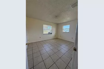 2679 Niagara Ave, Fort Pierce, FL 34946 - Photo 4