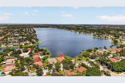 2342 NW 184th Ter, Pembroke Pines, FL 33029 - Photo 60