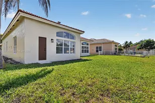 2342 NW 184th Terrace, Pembroke Pines, FL 33029 - Photo 48