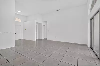 2342 NW 184th Ter, Pembroke Pines, FL 33029 - Photo 6