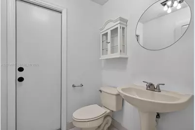 2342 NW 184th Ter, Pembroke Pines, FL 33029 - Photo 22