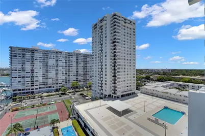 2780 NE 183rd St #1114, Aventura, FL 33160 - Photo 22